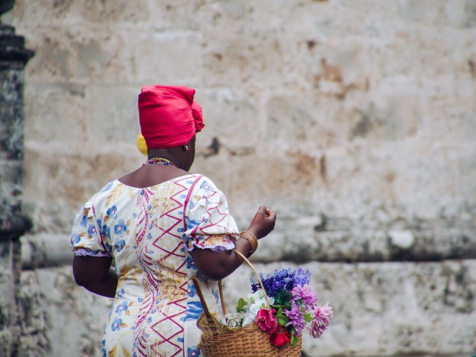 Traditional-Clothing-in-Cuba